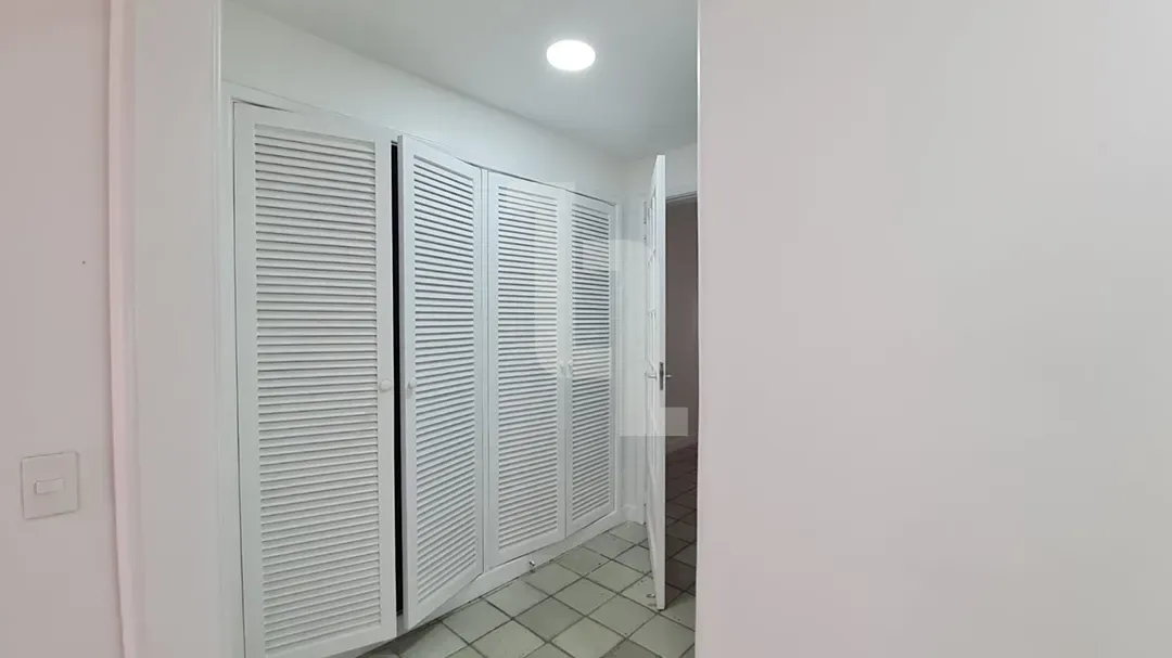 Apartamento de 3 quartos com vista para a água — photo 21