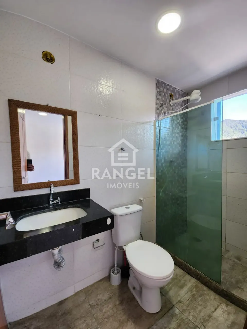 Casa com 3 quartos e varanda, 2 vagas, 3 banheiros — photo 9