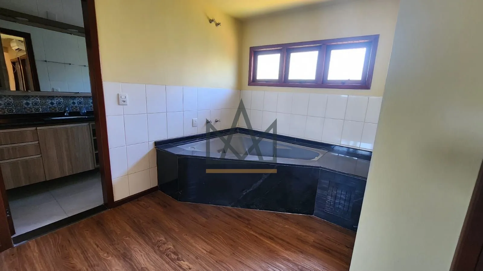 4-bedroom house with a balcony grill and garden — photo 12