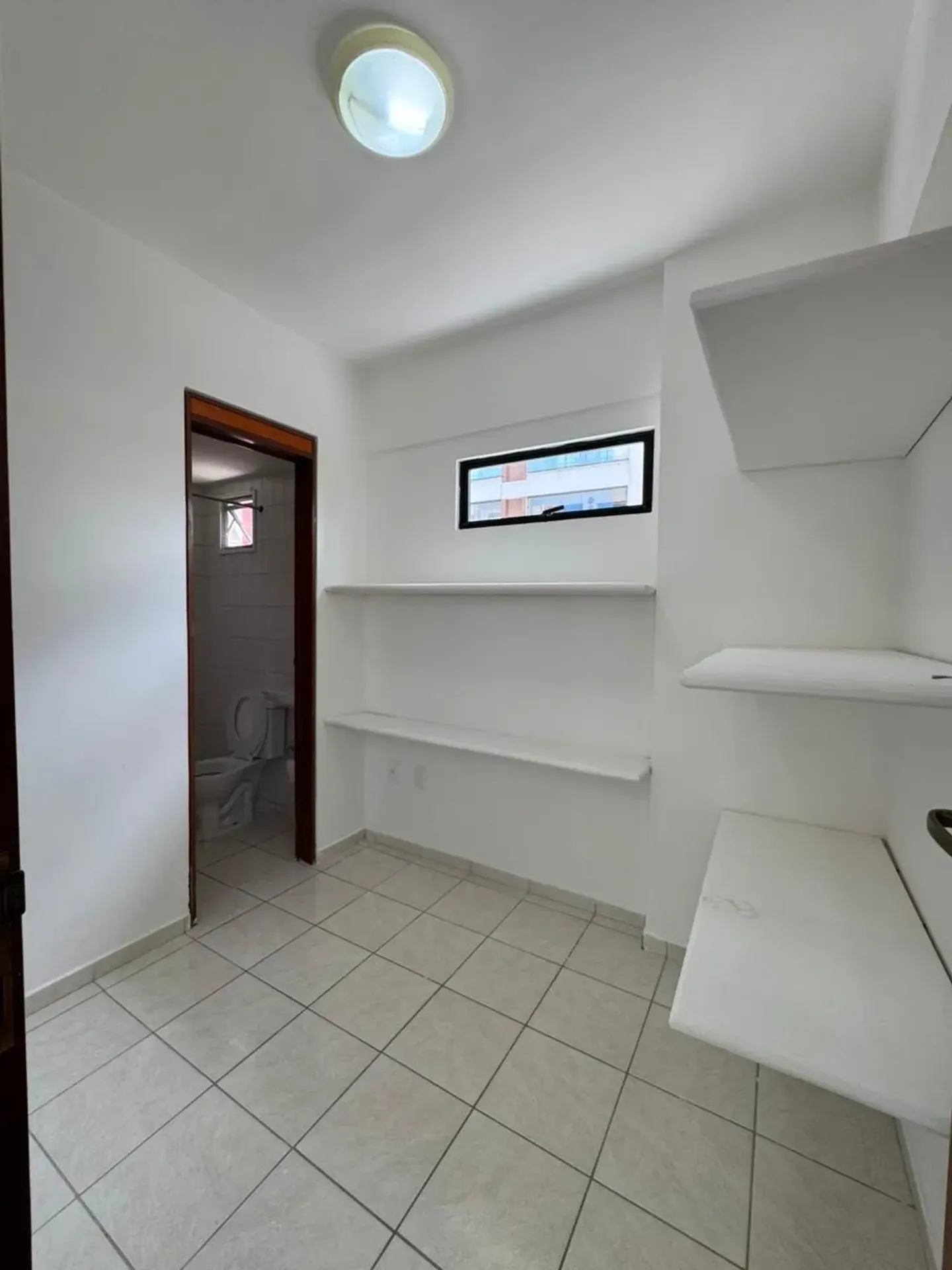 127 m² apartment with a separate kitchen and 3 bedrooms — photo 34