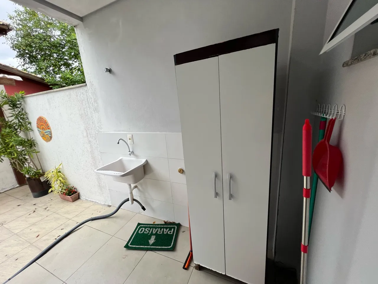 Balcony with a grill in a 2-bedroom house, 120 m²
