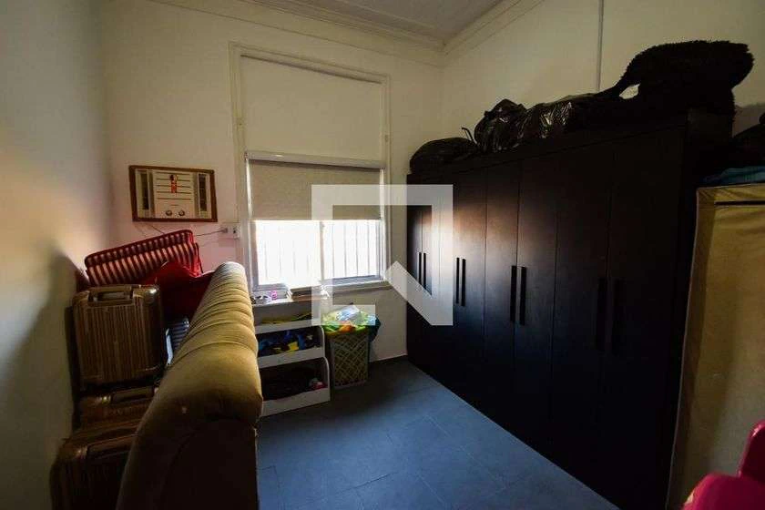 Дом с 4 спальнями, 3 парковками и частным садом — photo 10