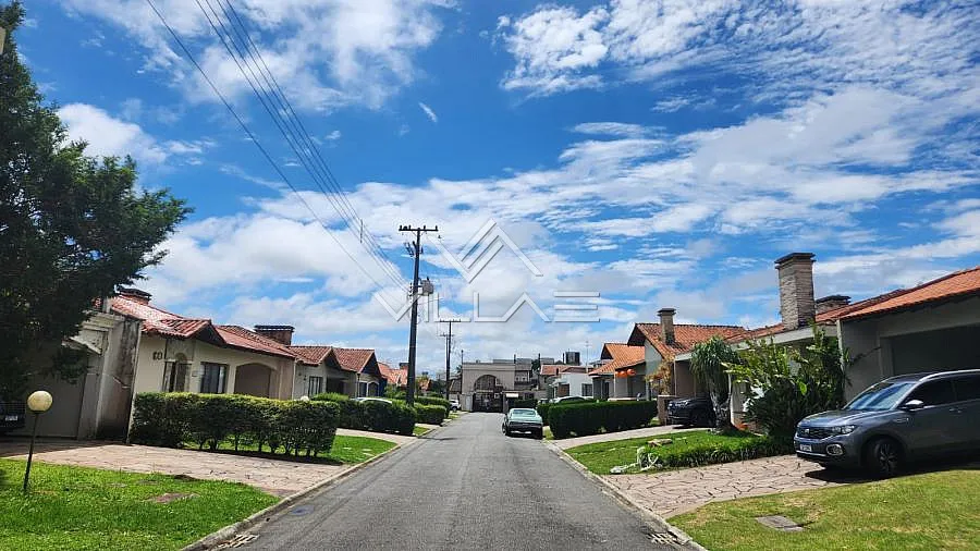 4-bedroom house with a washing machine in Curitiba — photo 36
