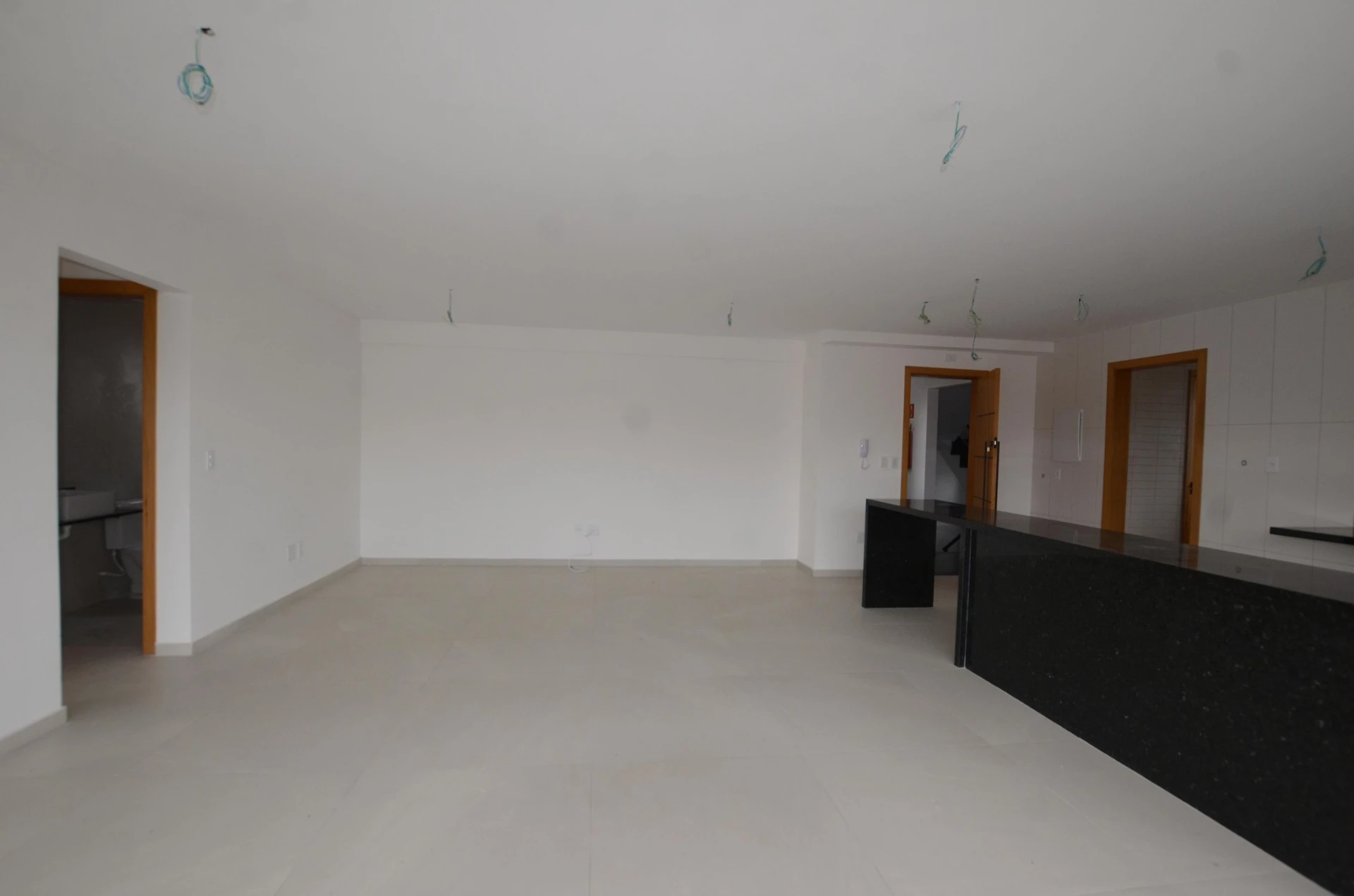 2-bedroom apartment with a mountain view in Rio de Janeiro — photo 10