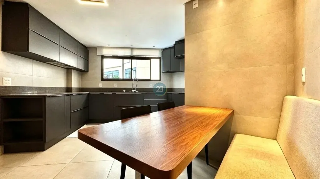 Квартира 254 м² с 3 спальнями-сьютами и прачечной — photo 9