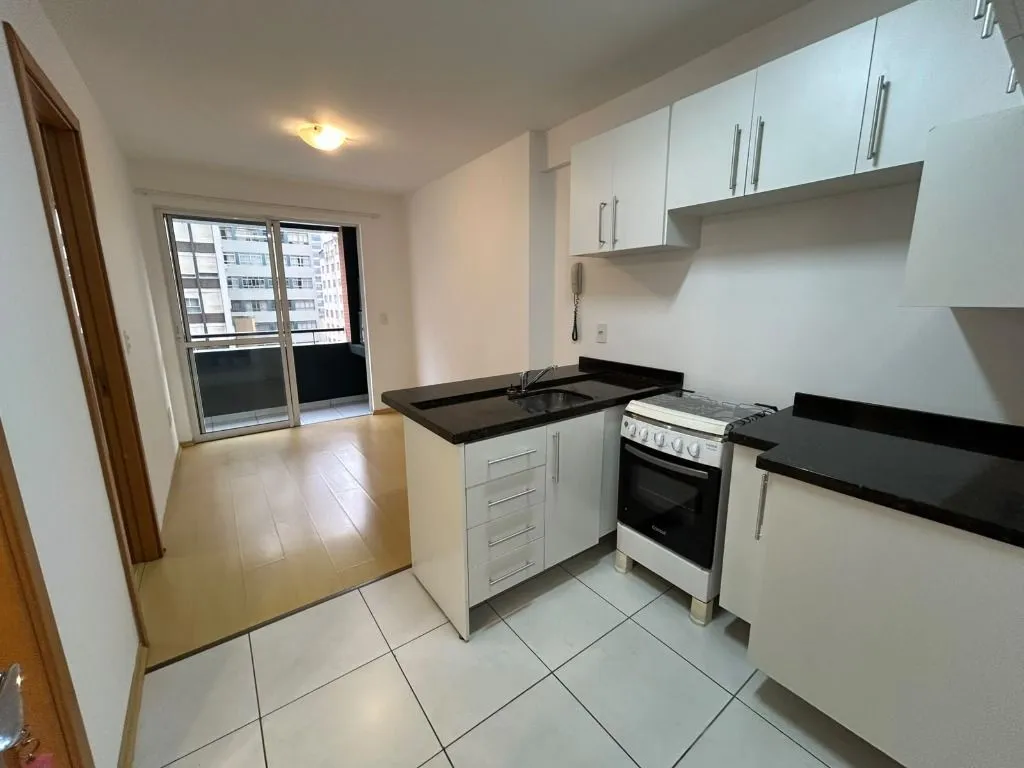 Apartamento de 1 dormitório, 4.707 m² e 9º andar