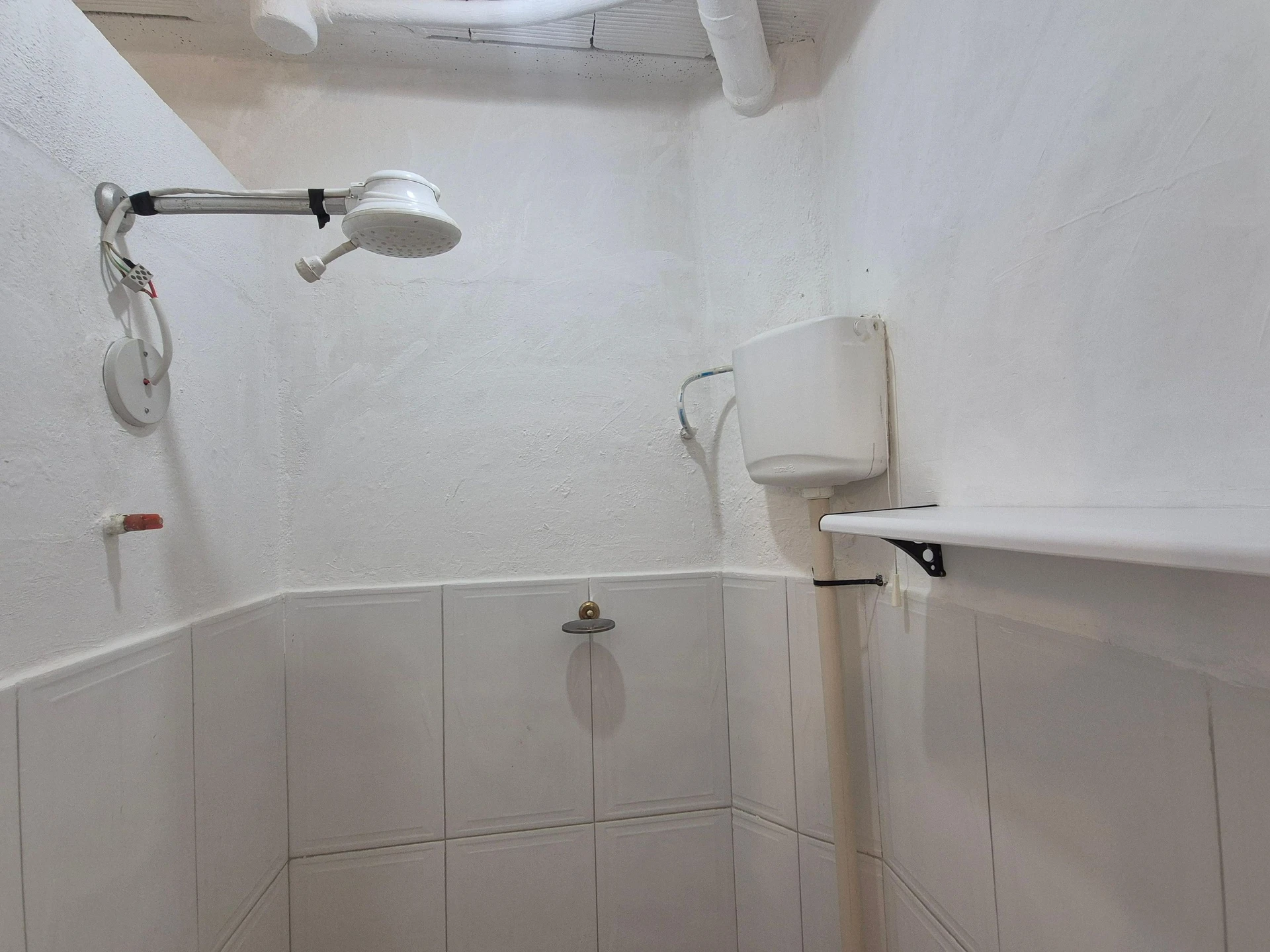 Studio with 1 bedroom and en-suite bathroom, no parking — photo 8