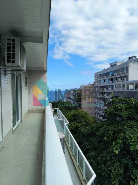 Triplex penthouse 660 m² with 3 suites and parking — photo 12