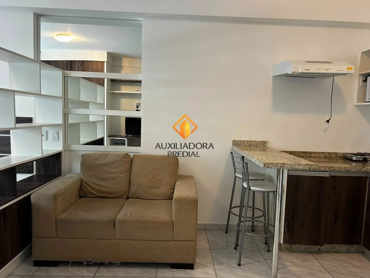 Apartamento studio mobiliado de 41 m² com 1 dormitório — photo 3