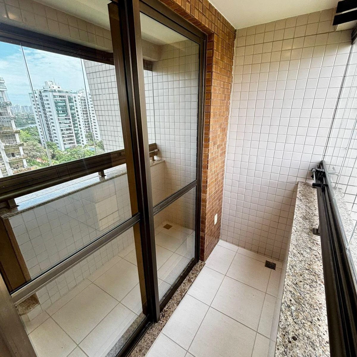 Furnished 150 m² apartment with 2 en-suite bedrooms — photo 14
