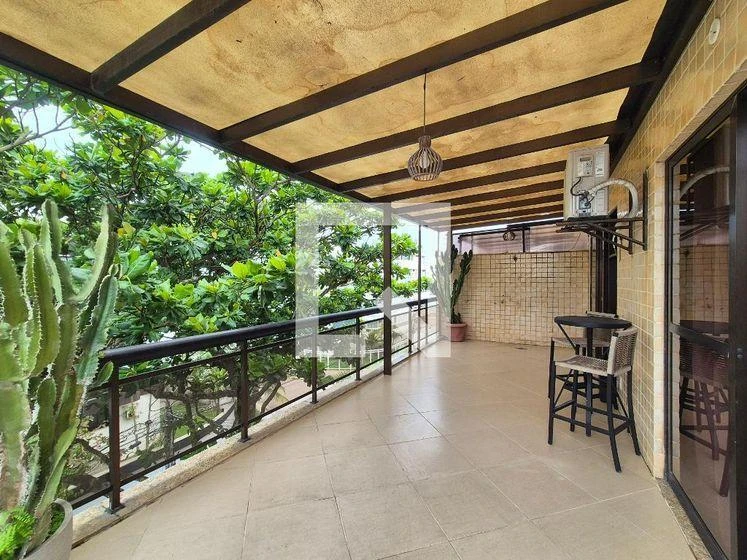 Furnished apartment, 180 m², with a glass-enclosed balcony — photo 44