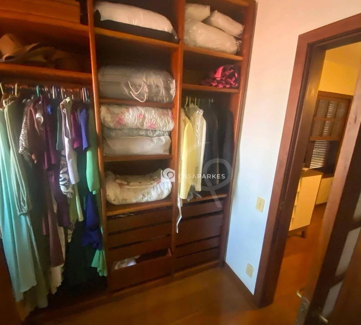 Casa com 5 quartos e 5 banheiros, 570 m², cozinha a gás — photo 42