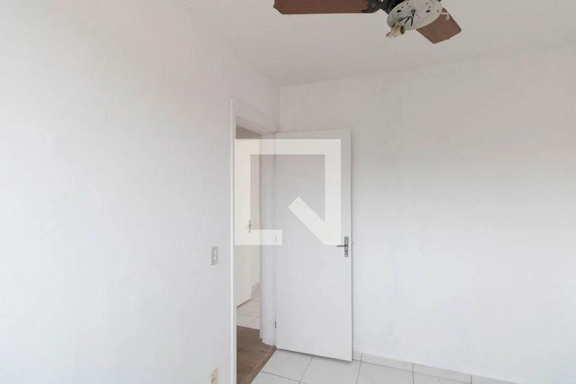 Apartamento de 2 quartos em condomínio com piscina — photo 36