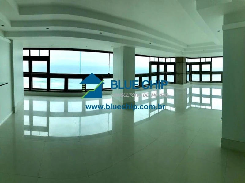Rental apartment with 4 bedrooms and 313 m² — photo 7
