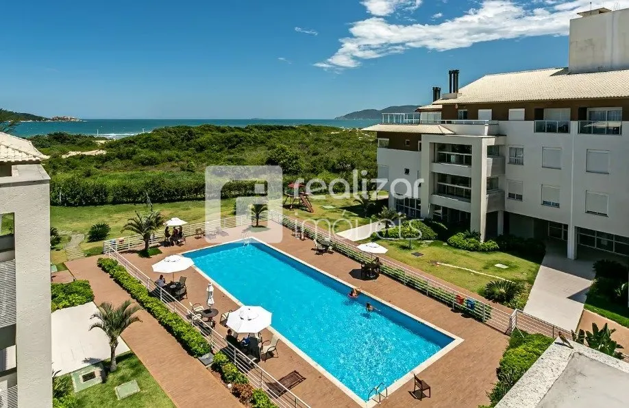 Penthouse amueblado de 3 dormitorios con agua — photo 26