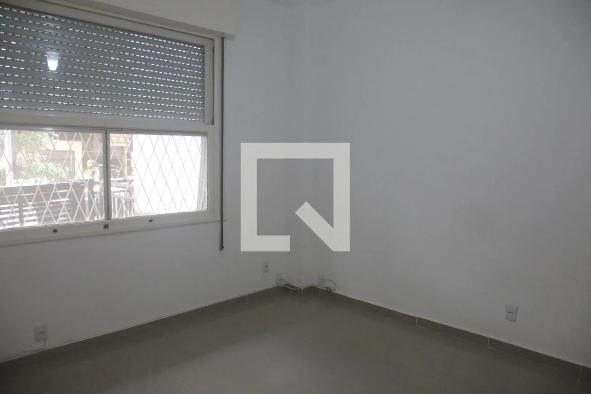 Home office in a 2-bedroom apartment, 85 m² — photo 22