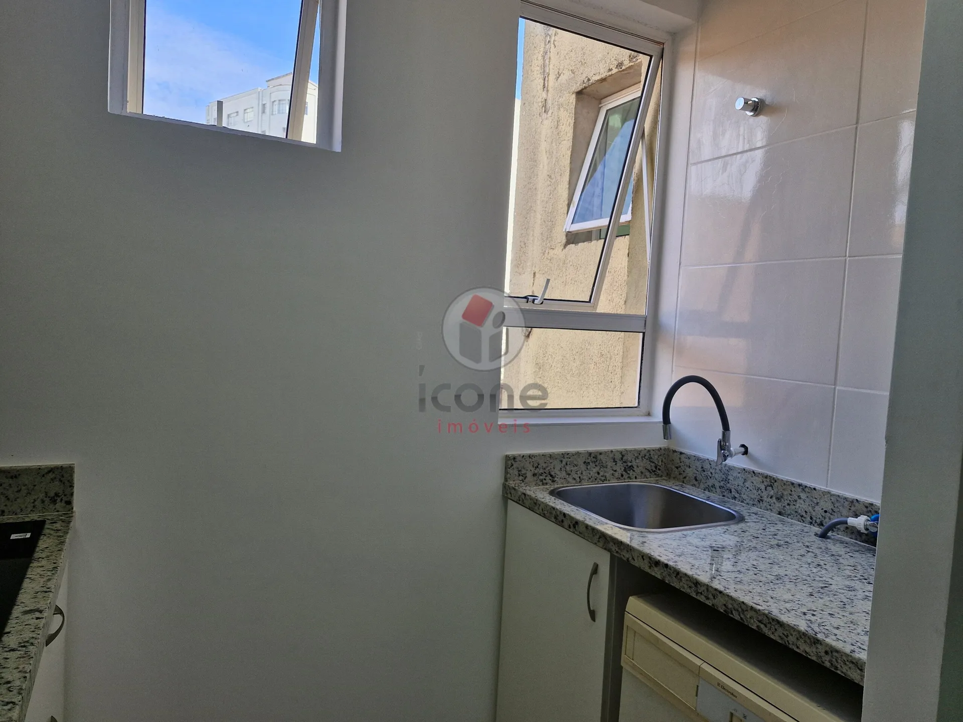 Furnished 1-bedroom apartment with no parking, 32 m² — photo 7