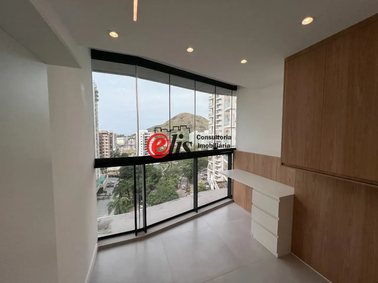 Apartment, 75 m², with floor-to-ceiling windows — photo 3