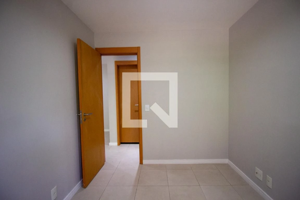 Rental apartment with 2 bedrooms and condo pool access — photo 25