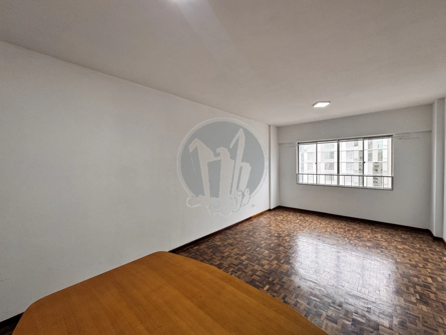Деревянный пол или ламинат и 1 спальня: квартира 38 м² — photo 12