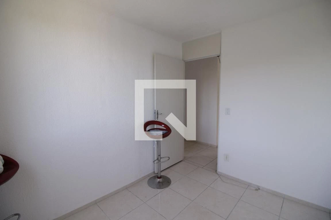 Furnished apartment with 2 bedrooms and 1 bathroom — photo 19
