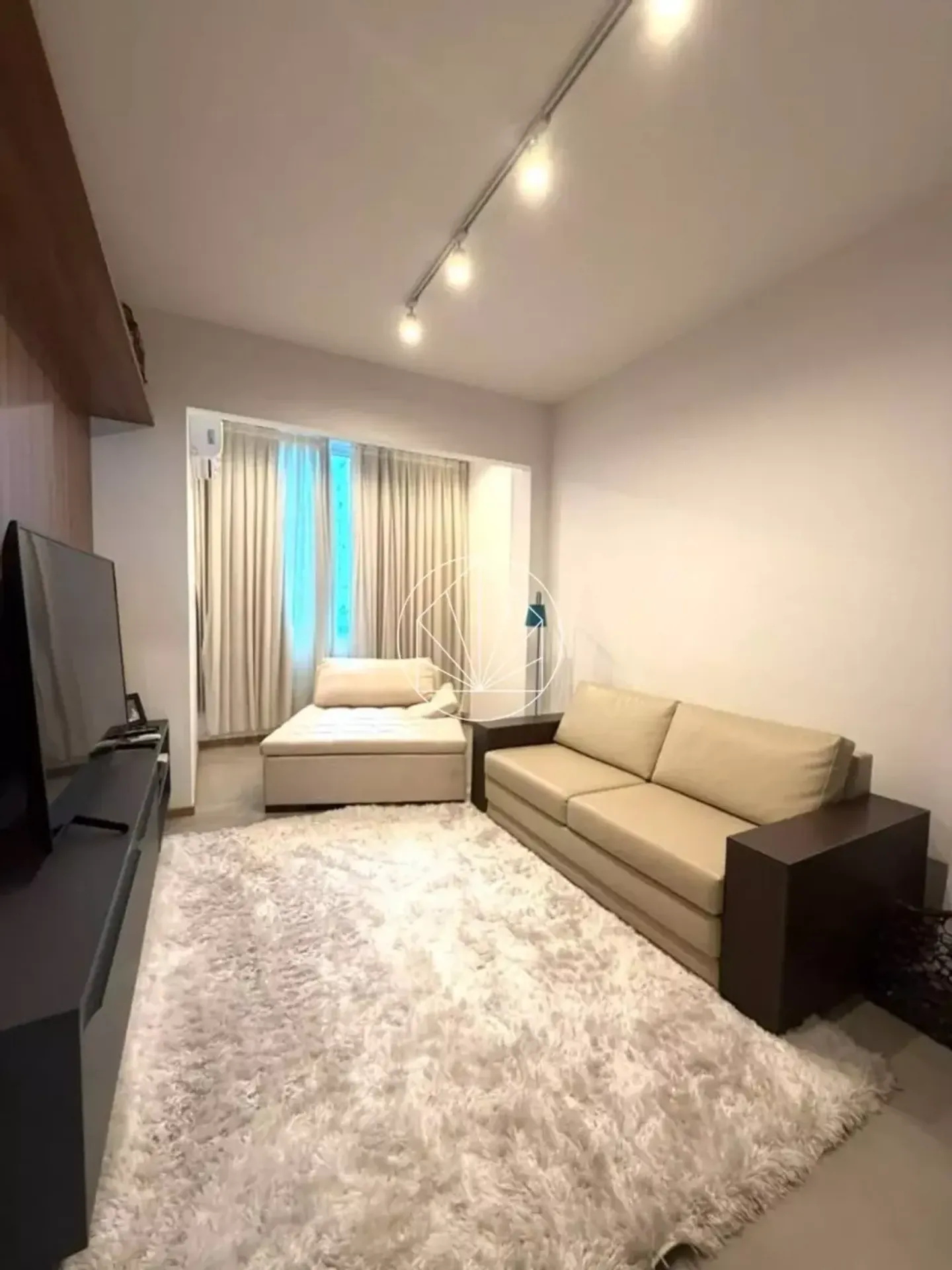 Furnished 160 m² apartment with 3 en-suite bedrooms — photo 7