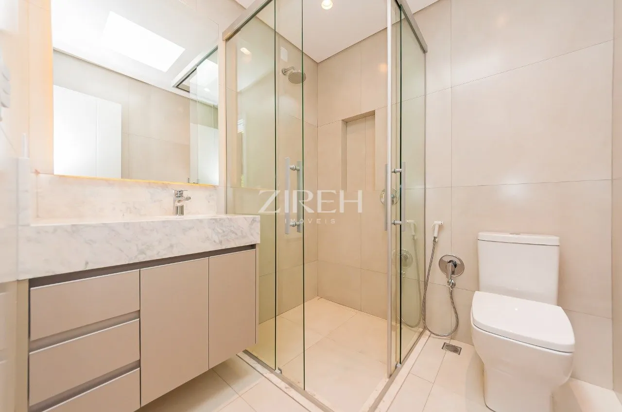 3-bedroom house with a bathtub — photo 22