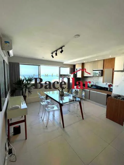 Furnished 52 m² apartment with 1 bedroom and parking — photo 14