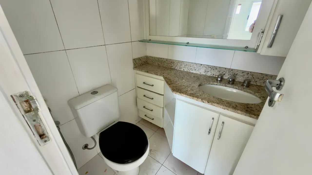 Квартира 87 м² с застеклённым балконом и джакузи — photo 18