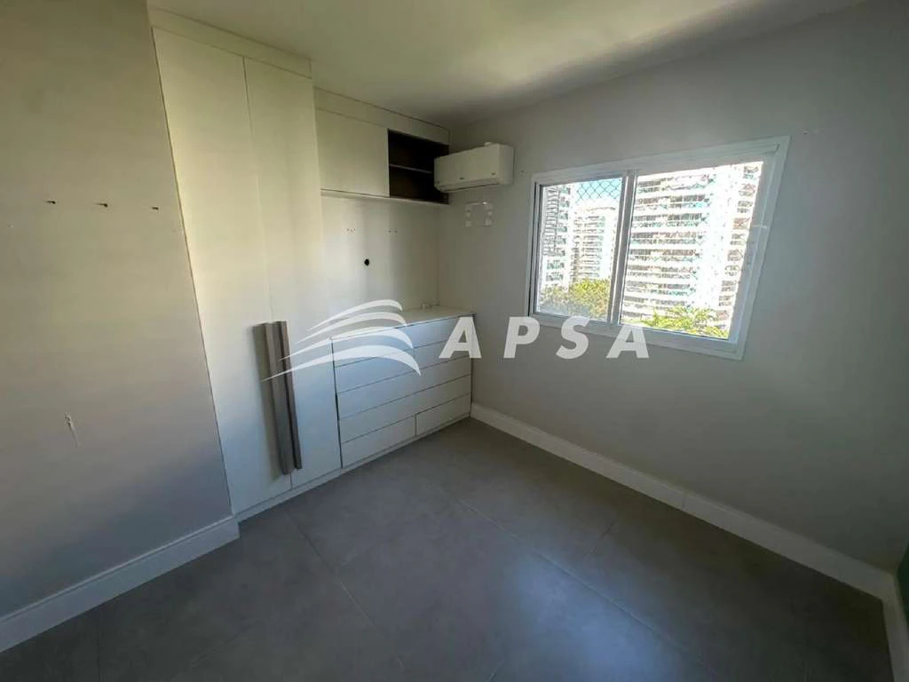 Apartamento de 3 quartos com cozinha americana e varanda — photo 24