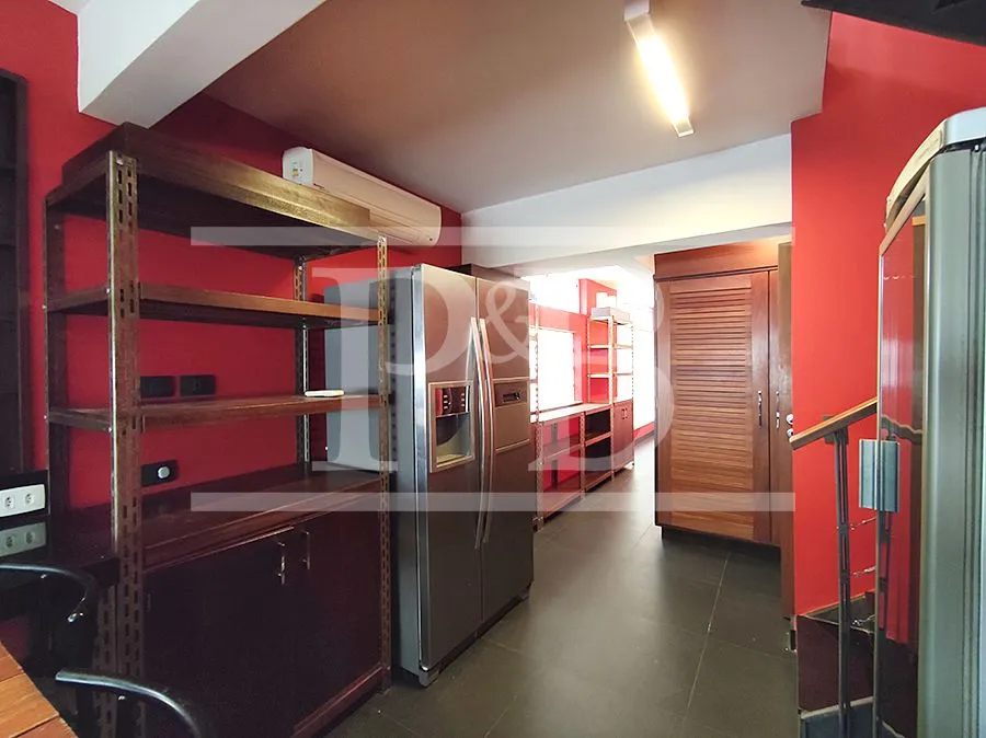 Penthouse with 4 bedrooms and 4 baths, 539 m² — photo 47
