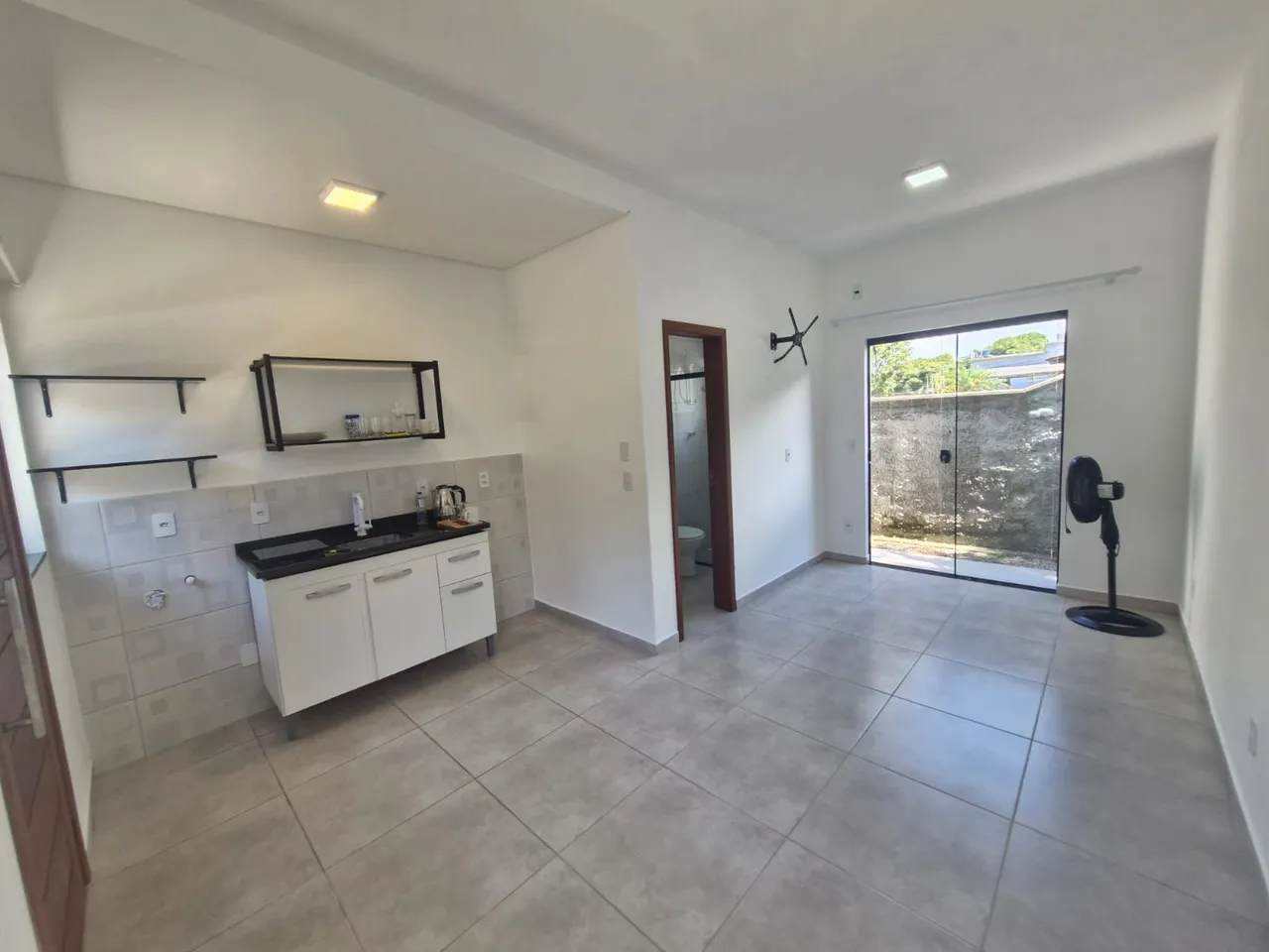 Unfurnished studio kitnet with 1 bedroom and 1 bathroom — photo 2