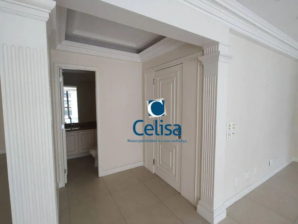 Furnished 294 m² apartment with a balcony grill — photo 55