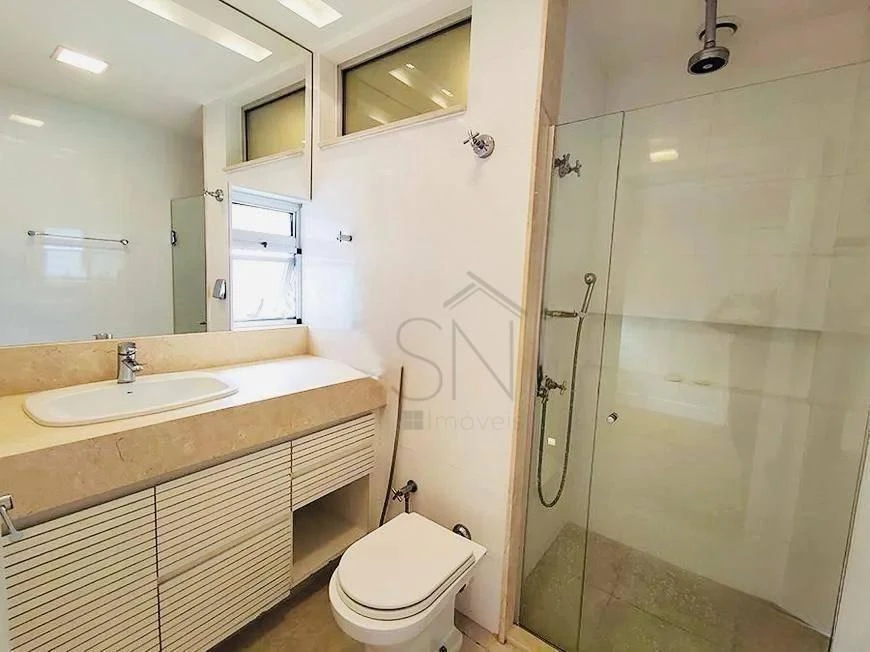 Home office in a 4-bedroom apartment, 316 m² — photo 18