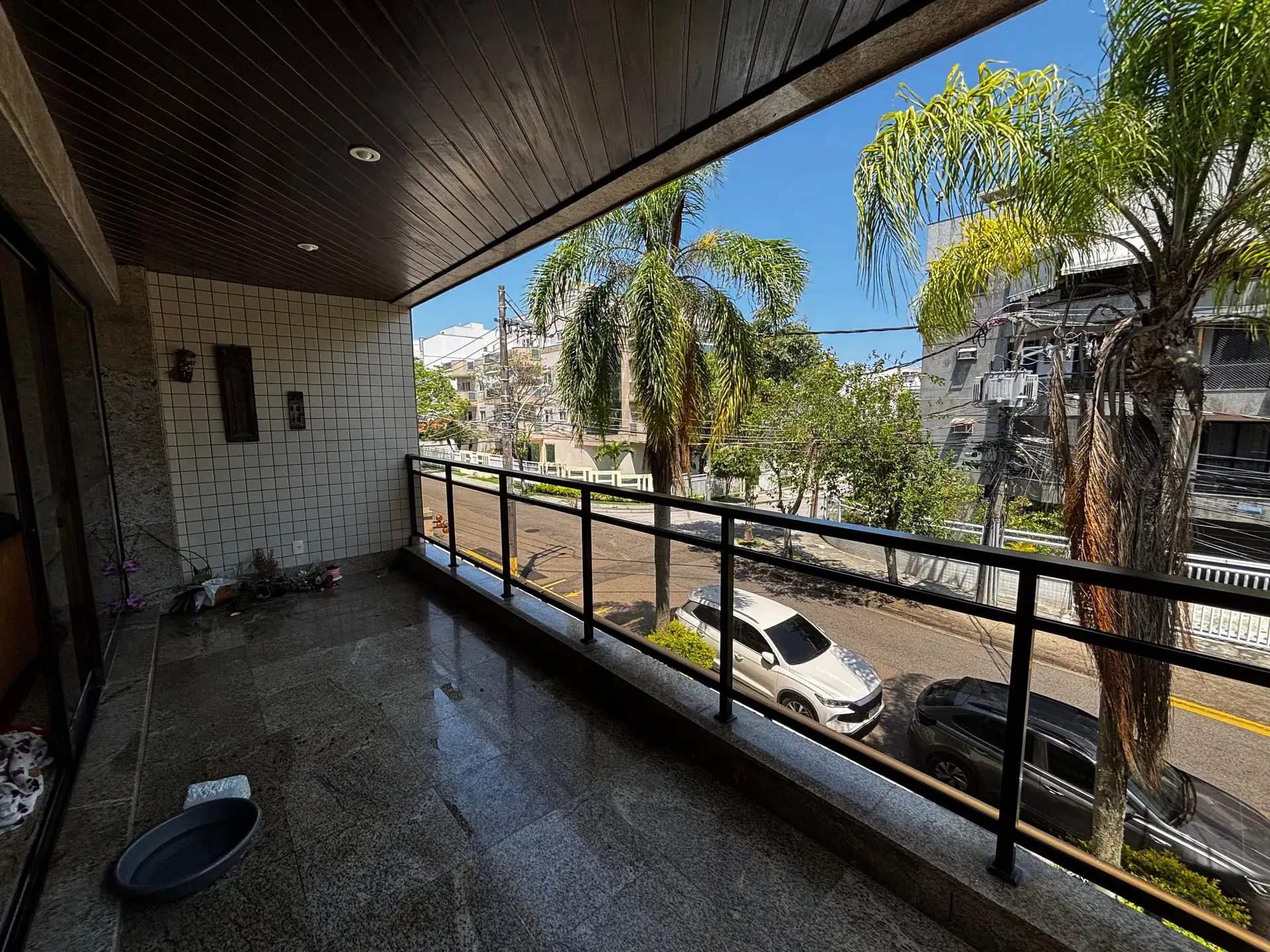 3-bedroom apartment with a bathtub in Rio de Janeiro