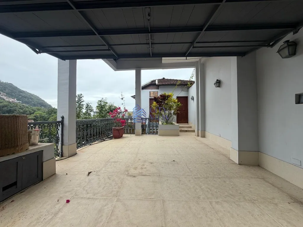 4-bedroom 500 m² house with 5 bathrooms — photo 63