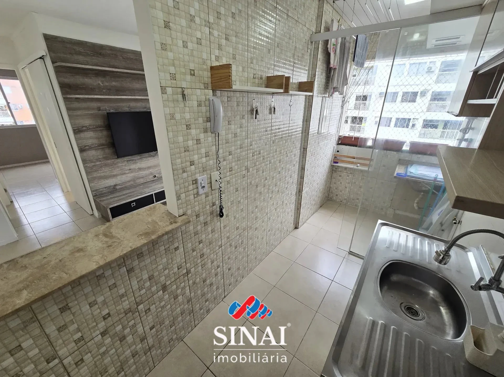 Apartamento de 2 quartos em condomínio com piscina — photo 13