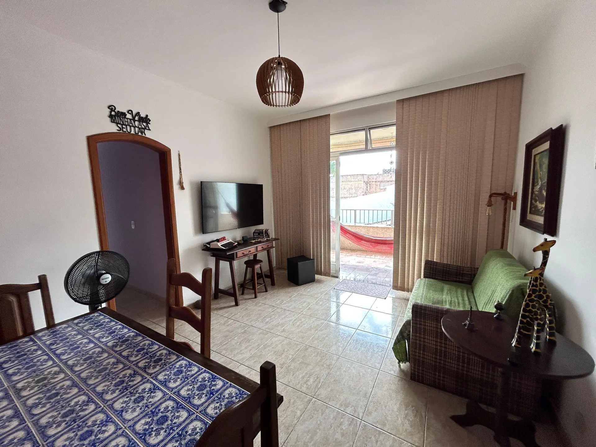 Furnished 3-bedroom apartment with a separate gas kitchen