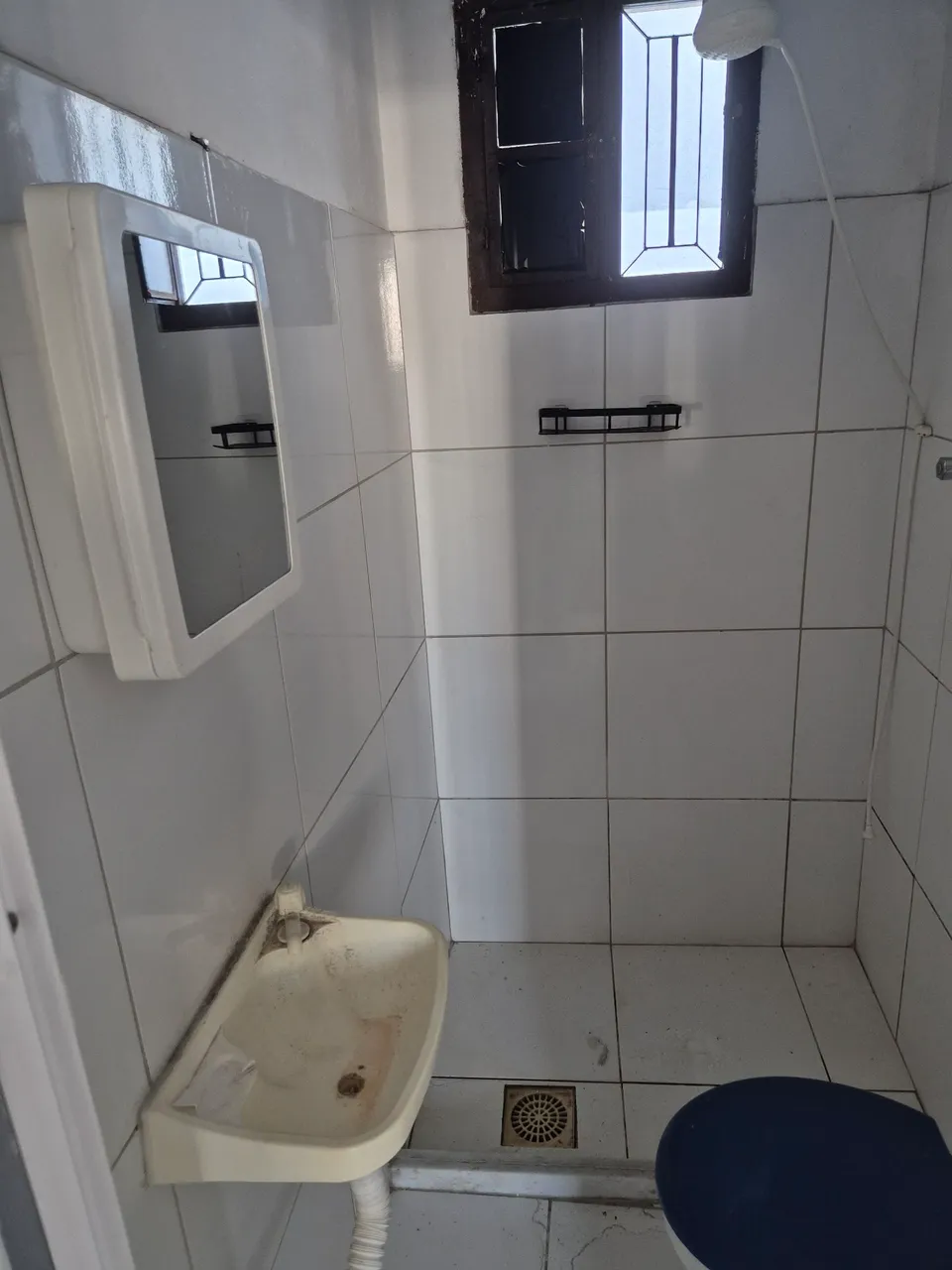 Unfurnished studio with a gas stove and 1 parking spot — photo 4