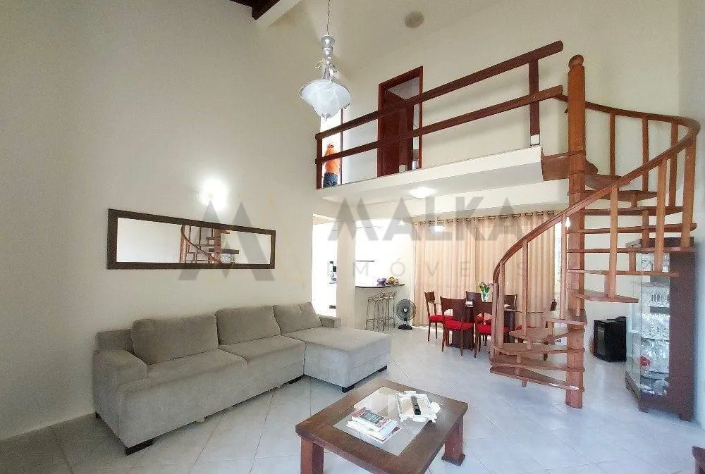 Home office in a 3-bedroom house, 174 m²