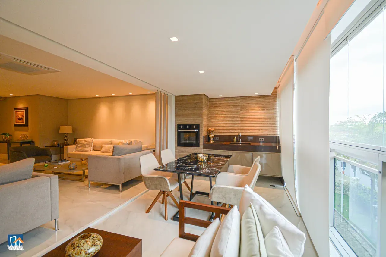 4-bedroom apartment with open-plan kitchen and electric stove — photo 7