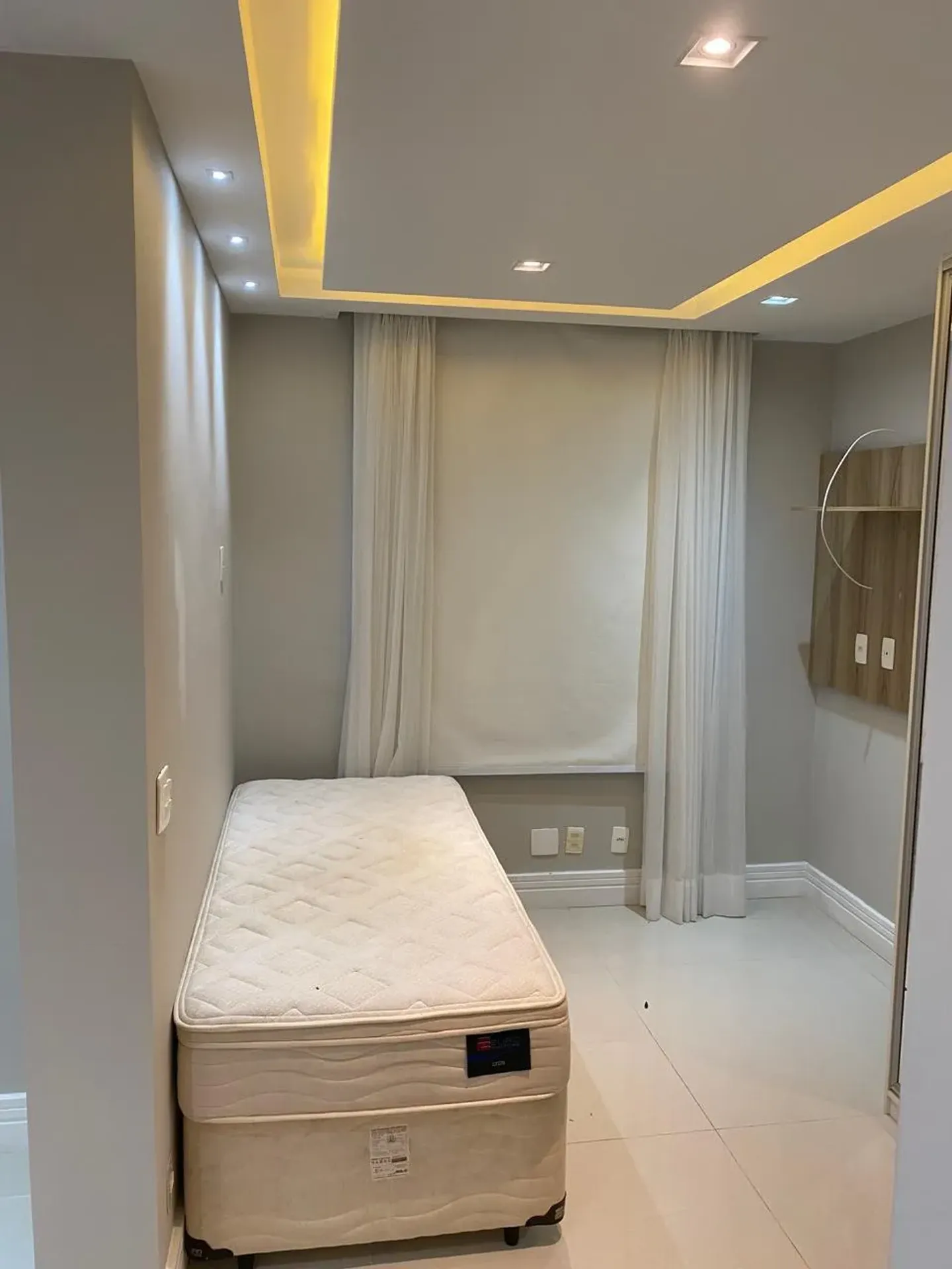 Home office in a 4-bedroom apartment, 110 m² — photo 12
