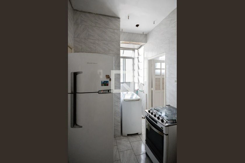 Furnished 1-bedroom apartment with 2 bathrooms — photo 6