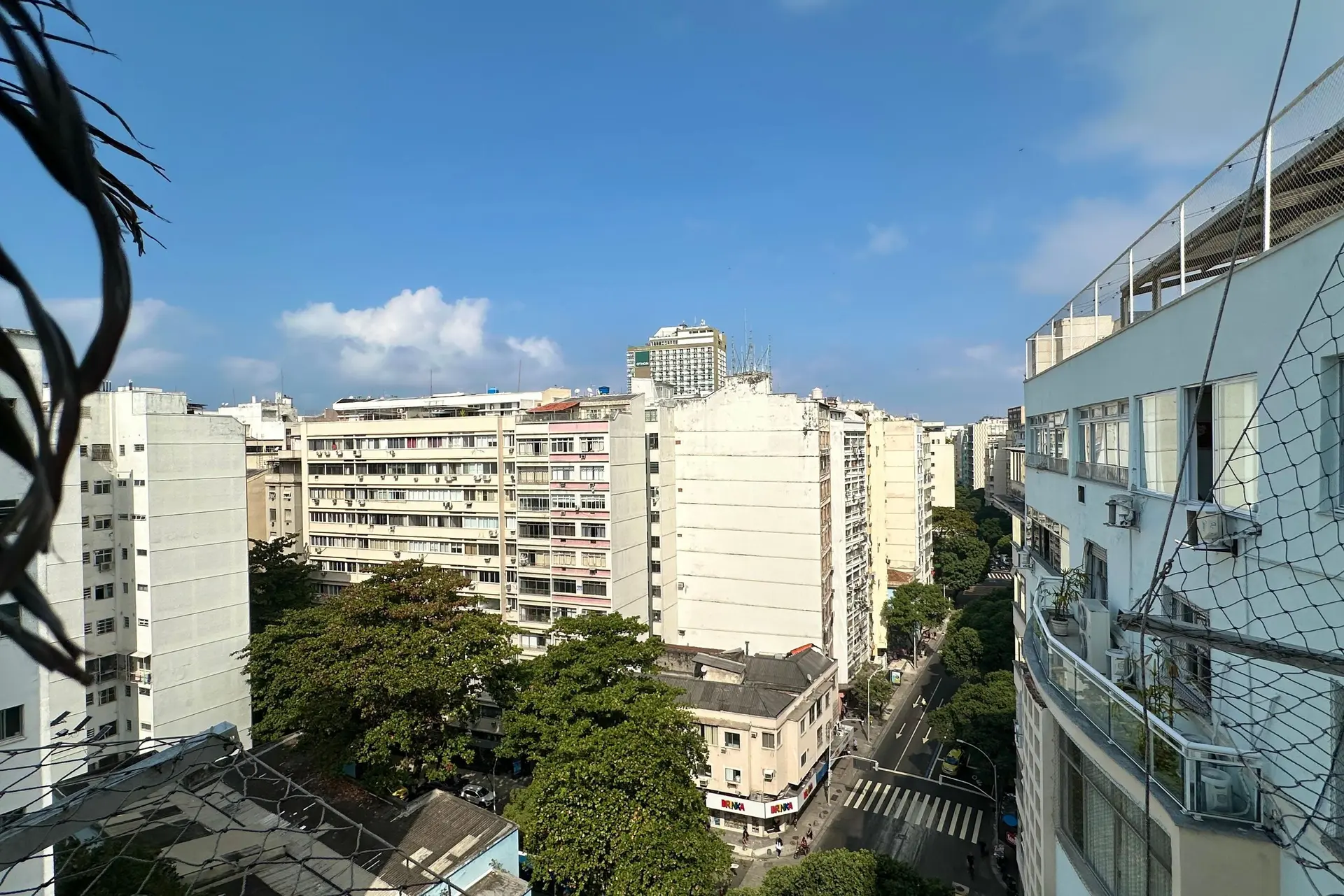 2-bedroom apartment with a grill on the balcony — photo 27