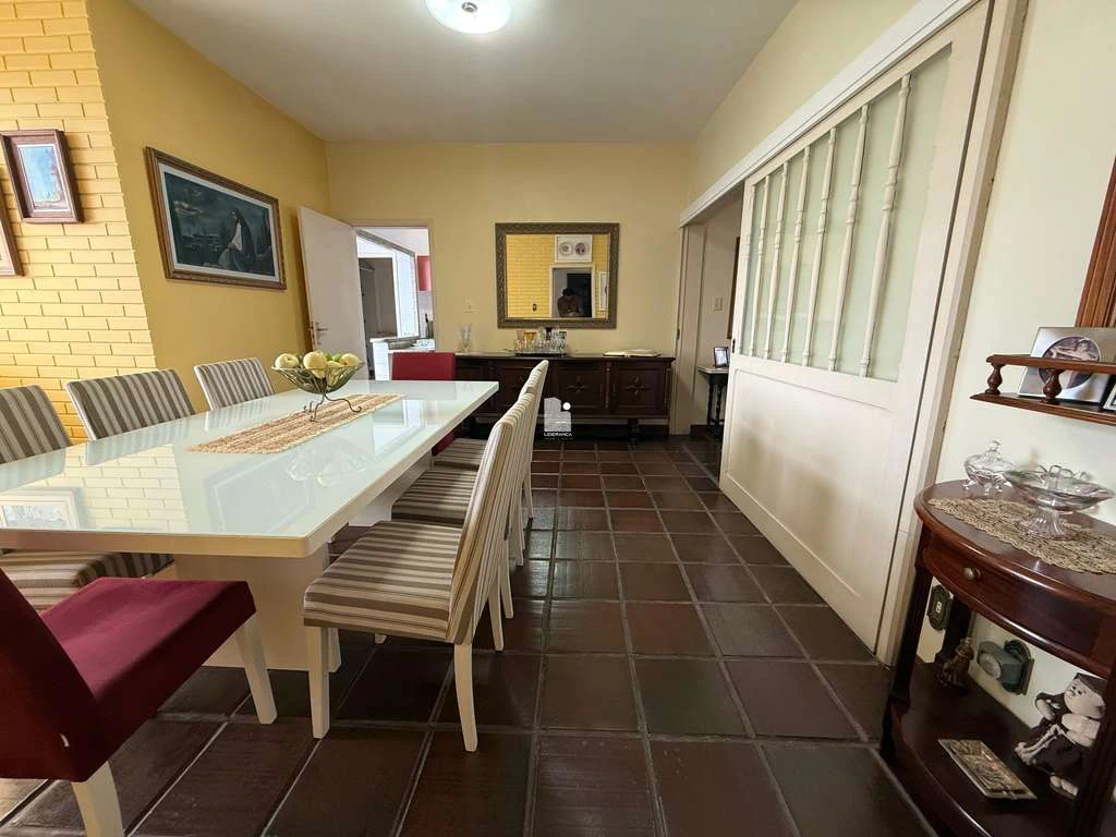 Casa em condomínio fechado com 3 quartos e 3 banheiros — photo 2