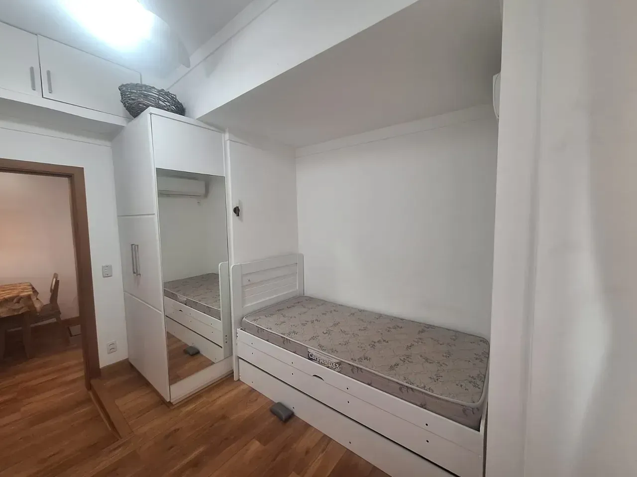 60 m² apartment with 2 bedrooms and 2 bathrooms — photo 11