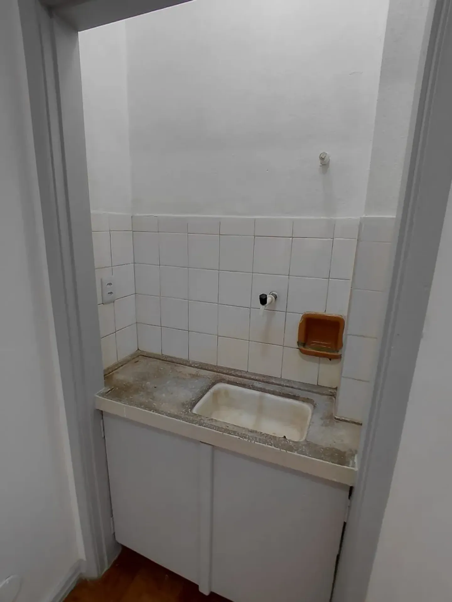 Studio com piso de madeira ou laminado, Lapa — photo 3