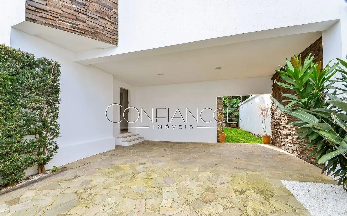 Камін та 4 спальні: будинок 250 м² — photo 11