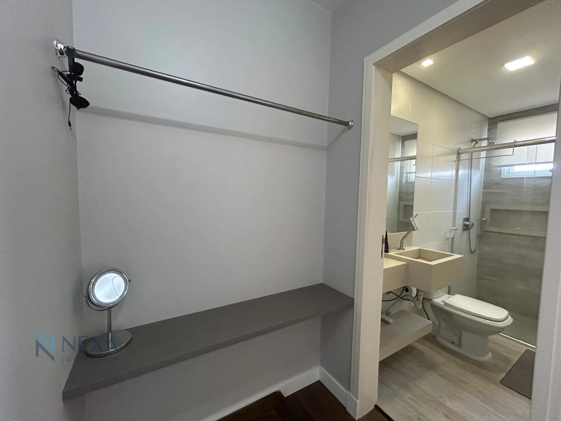 Furnished apartment with 2 en-suites and 152 m² — photo 35