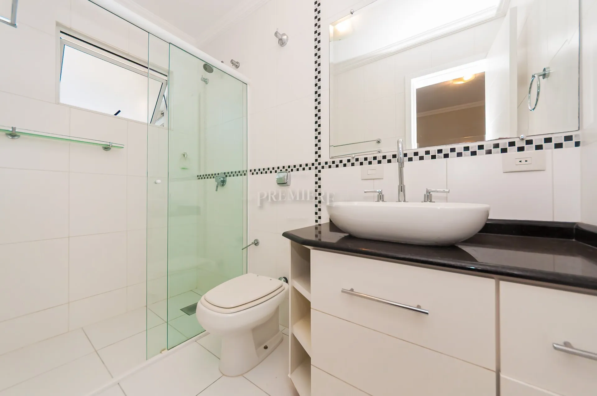 Furnished house with 613 m², 3 en-suite bedrooms — photo 34